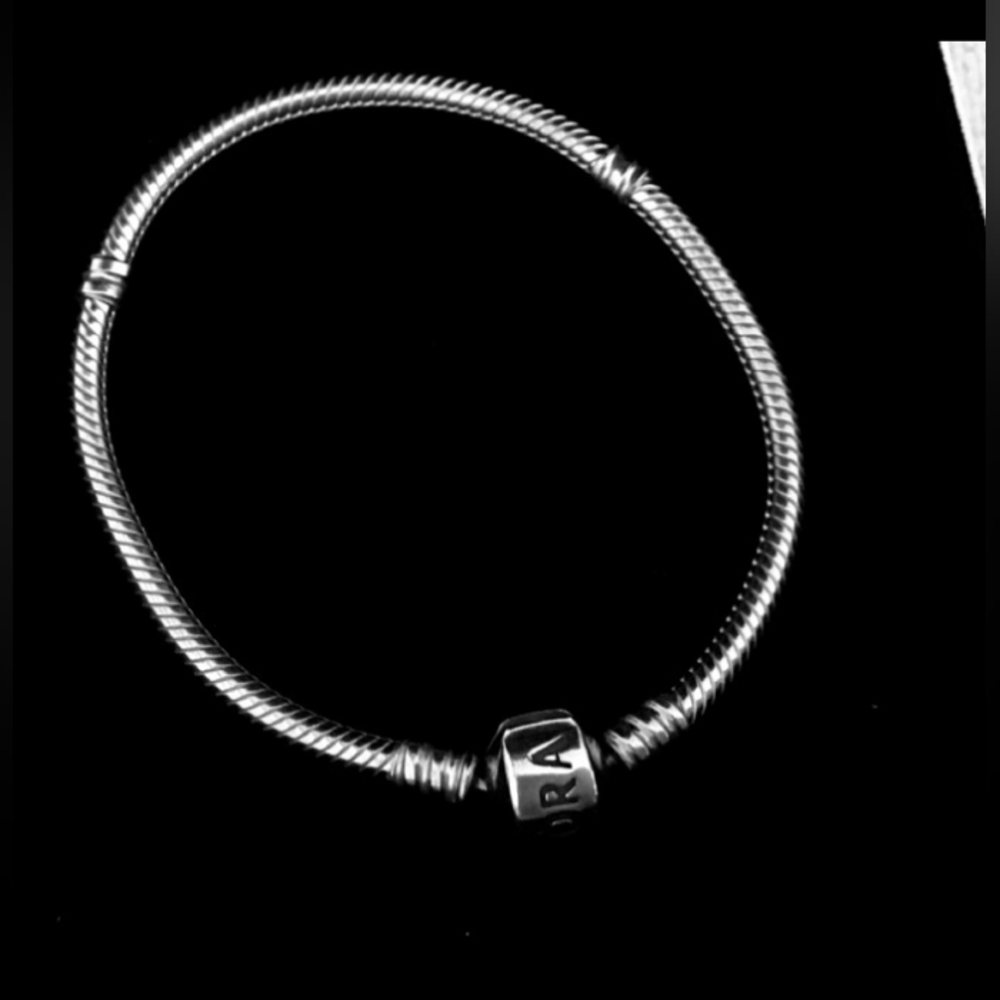 #38 Authentic Elegant Sterling Silver Pandora Bracelet W/3  charms